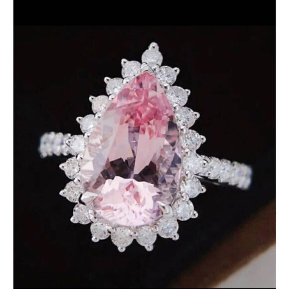 Romantic Pink crystal Cubic Zircon engagement ring - Picture 10 of 13
